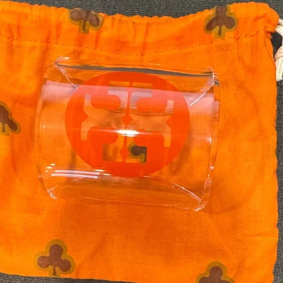 Tory Burch LUCITE CUFF BRACELET ORANGE LOGO - Picture 6 of 7